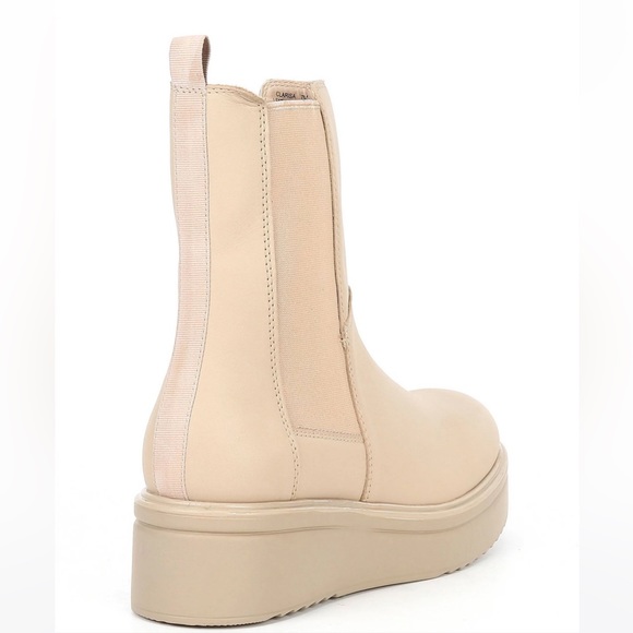 STEVE MADDEN-  Clarisa Chelsea Boot in color sand - Picture 6 of 11